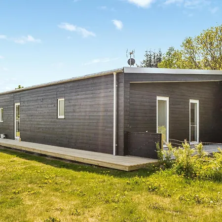 5 Bedroom Pet Friendly In