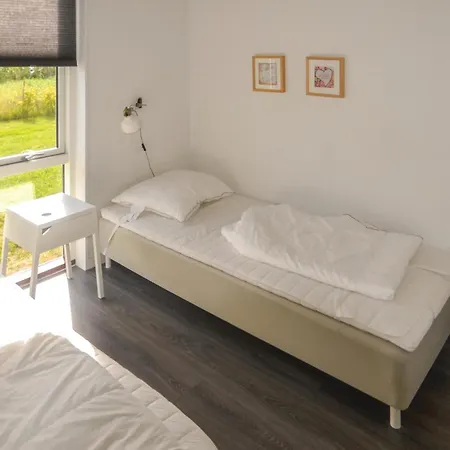 5 Bedroom Pet Friendly In * Glesborg