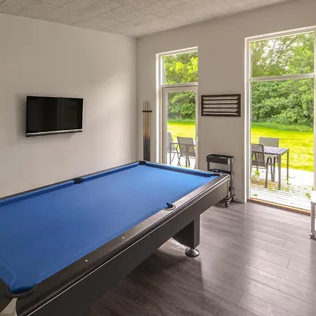 5 Bedroom Pet Friendly In